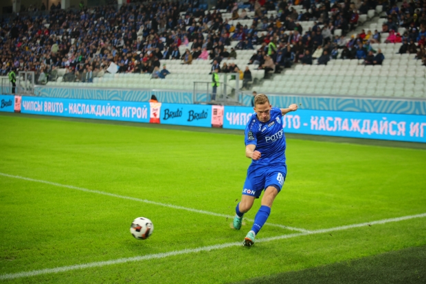 «Ротор» проиграл «Челябинску» и остался без главного тренера