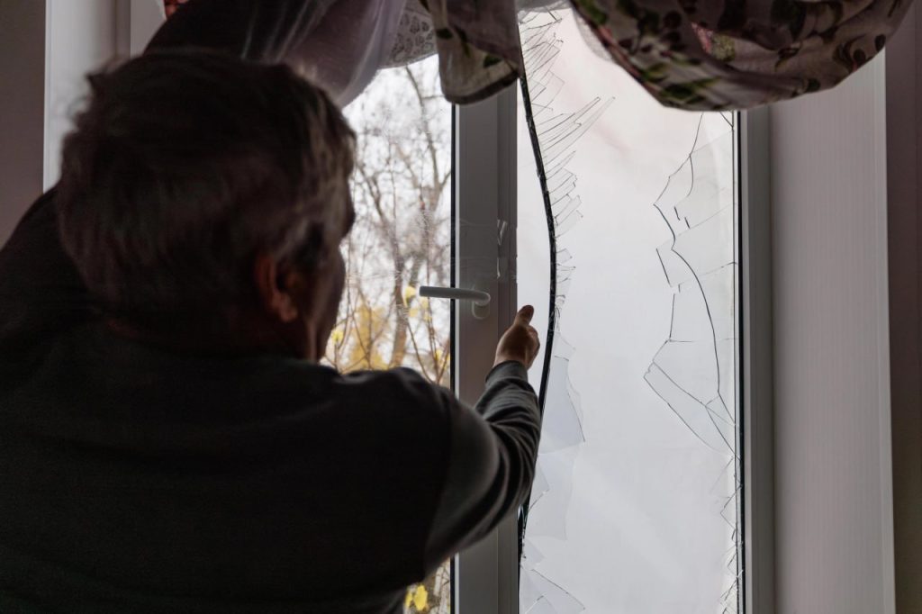 Дом семьи Логачевых поврежден дроном: чиновники проводят проверку