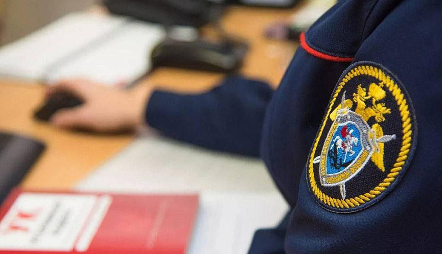 В Волгограде отец два года истязал детей, его задержали на границе