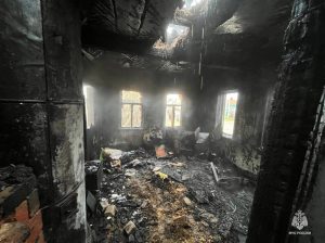 Трагедия в рабочем поселке Рудня: пожар охватил 120 кв. метров