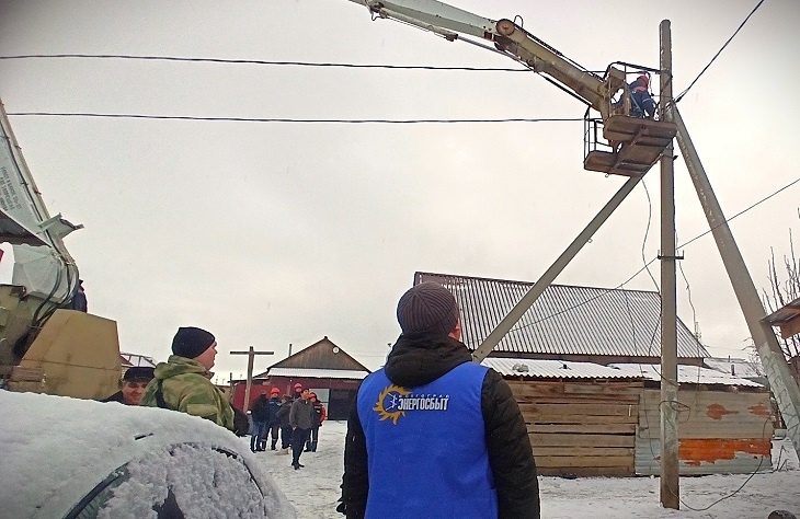 33 дома в цыганском поселке Городищенского района остались без электричества после рейда