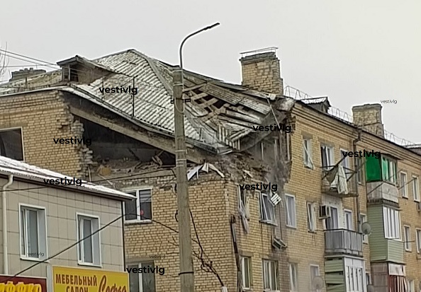Взрыв в Петровом Вале: появились снимки разрушенной квартиры, спасатели ищут ребёнка и женщину
