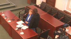 Верховный суд РФ рассматривает жалобу по делу о продаже квартиры Ларисы Долиной