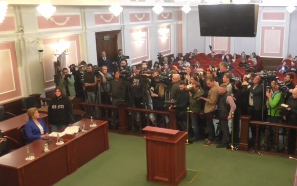 Верховный суд РФ рассматривает жалобу по делу о продаже квартиры Ларисы Долиной