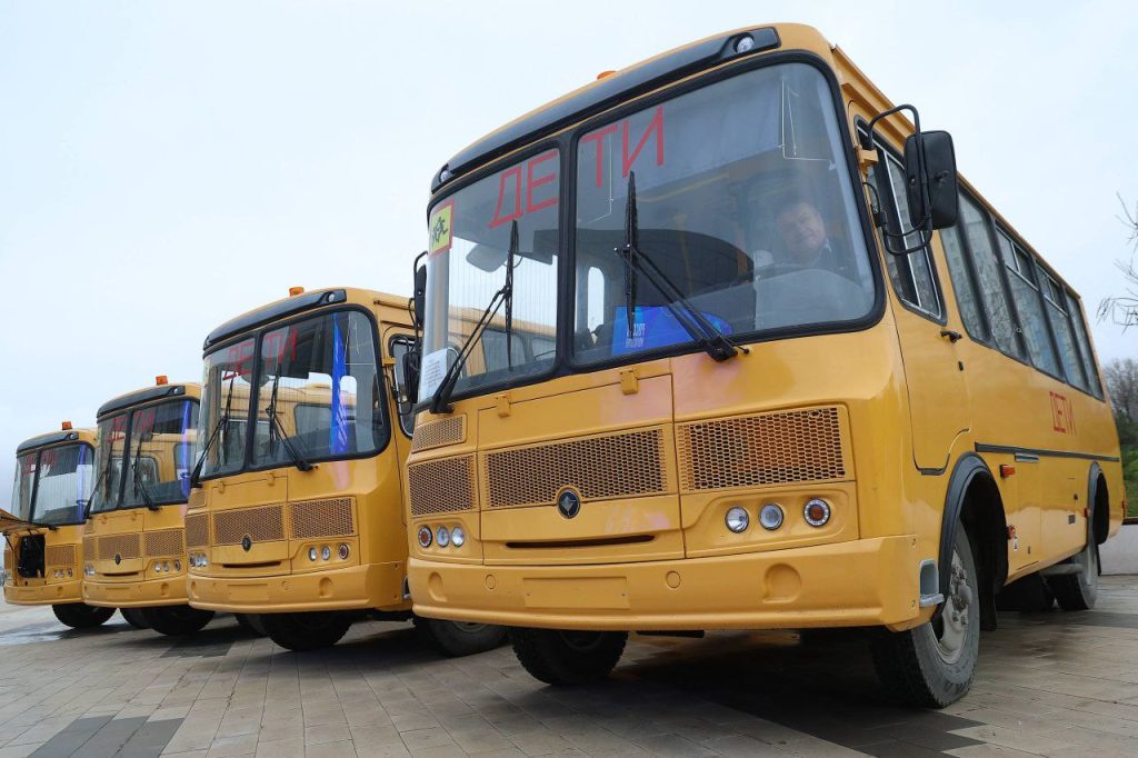 Волгоградские школы пополнились новыми школьными автобусами