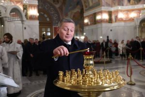 Андрей Бочаров принял участие в рождественском богослужении в Волгограде