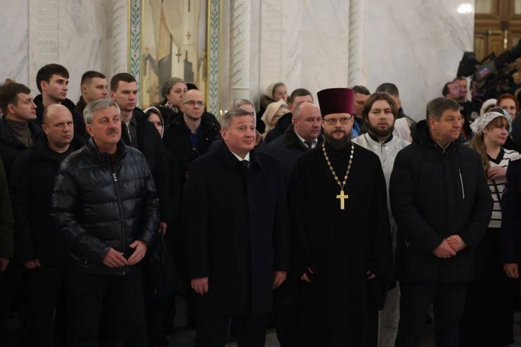 Андрей Бочаров принял участие в рождественском богослужении в Волгограде