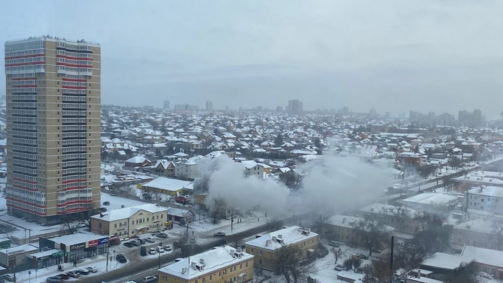 Пожар на Ангарском в Волгограде: загорелся супермаркет