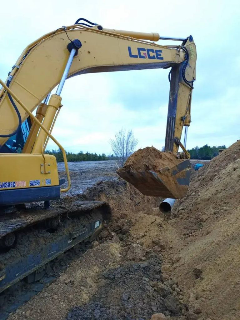 Магистральный водопровод обновляют в Тракторозаводском районе Волгограда