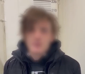 В Волгограде задержали «закладчика» с десятками свёртков наркотиков