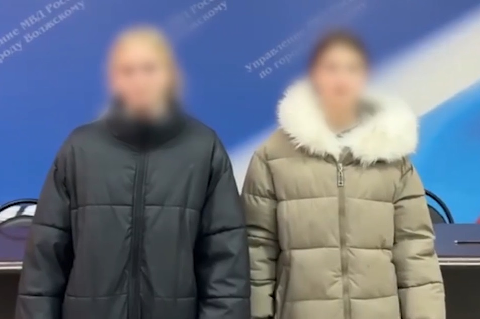 В Волжском подростки подожгли мусор в торговом центре из любопытства