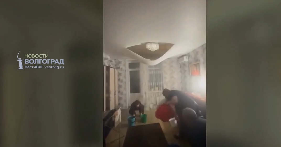 Кипяток с крыши и разорванные батареи: ЧП в доме на проспекте Канатчиков