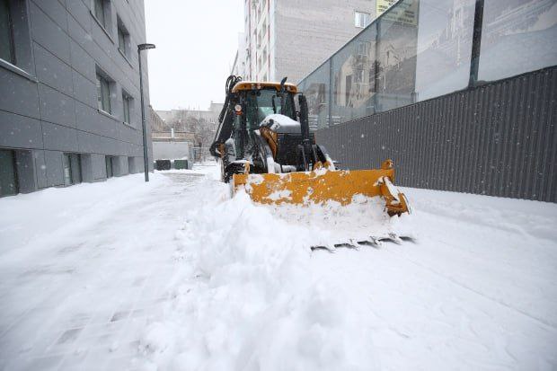Каждый пятый двор с нарушениями: УК Волгограда наказали за неубранный снег