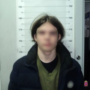В Волгограде 18-летний парень задержан после смерти мужчины в квартире Краснооктябрьского района