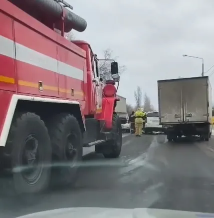 На выезде из Слободы в сторону Ахтубы образовалась пробка из-за ДТП