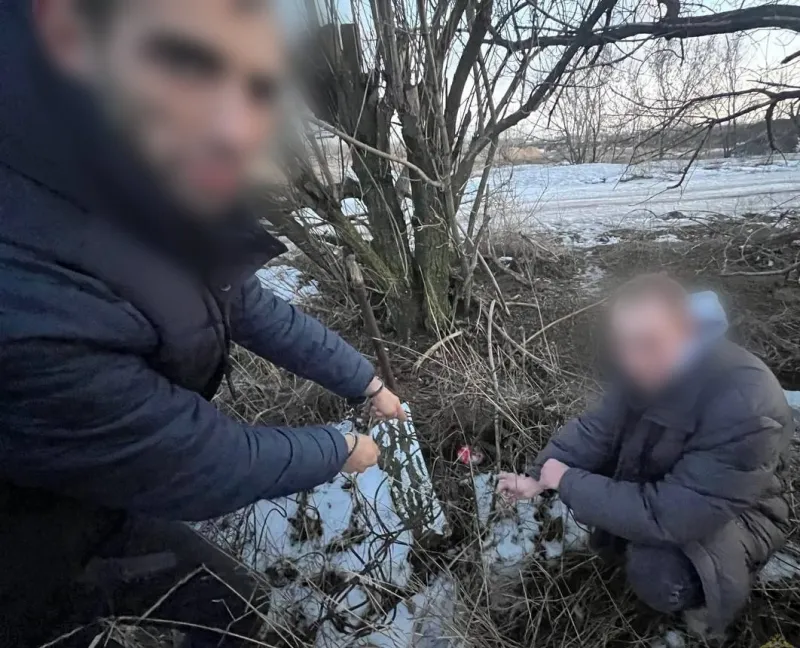Педагог из Волгоградской области задержан с крупной партией наркотиков в Волгограде