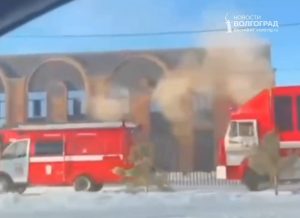 В Волгограде загорелись «Те самые бани» у трамвайной остановки на Двинской
