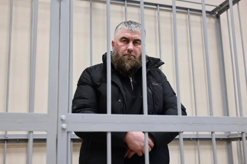 Суд в Волгограде отправил Шамила Курсаева в СИЗО по делу о вымогательстве