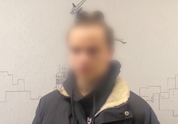 Три карты — уголовное дело: 20-летнего жителя Волгограда задержали за помощь аферистам