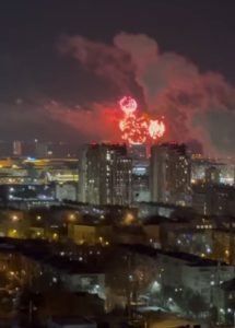 В Дзержинском слышны взрывы каждые 30 секунд: что происходит и есть ли опасность