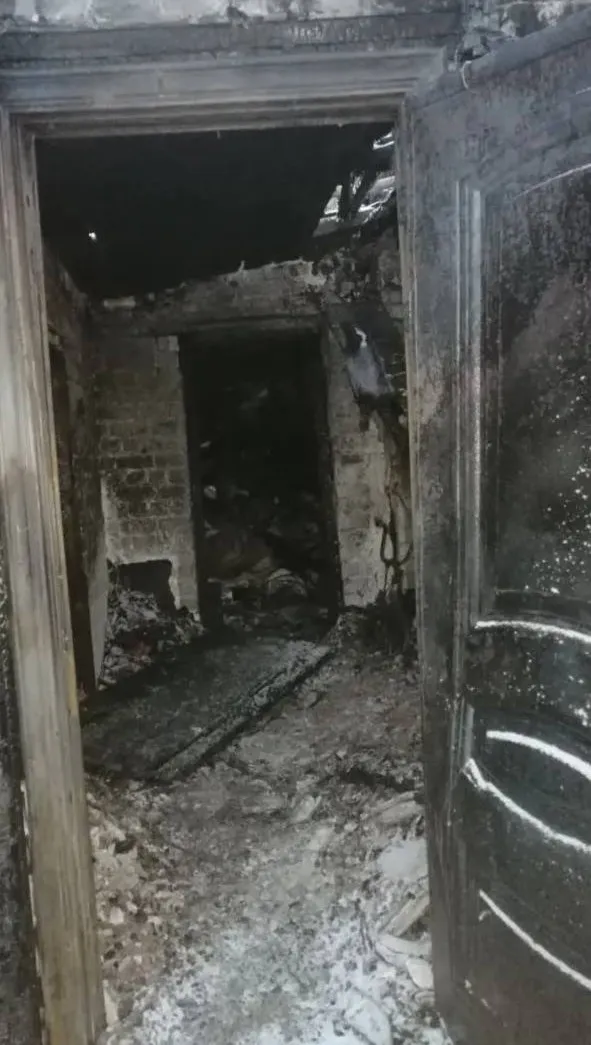 В Красноармейском районе Волгограда семья осталась без жилья после пожара в доме на четыре хозяина