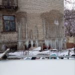 Холод и сырость: жильцы общежития в Волгограде просят вмешательства властей