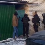 Задержали четверых местных жителей по подозрению в разбойном нападении