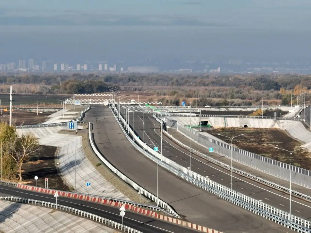 В Волгоградской области построят 9,7 км дороги и шесть мостов за 14,3 млрд