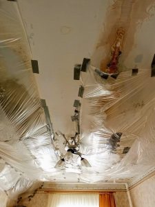 «Дождь» в квартирах: волгоградцы жалуются на потопы и бездействие ТСН