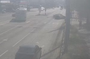 ДТП в Кировском Волгограда — перевернулась машина, пострадал младенец