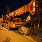 Кран покатился и раздавил Daewoo Matiz у строящегося парка в Волгограде