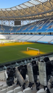 На «Волгоград Арене» прошли учения ОМОН по пресечению массовых беспорядков