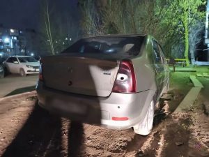 Неизвестные подожгли машину в Красноармейском районе Волгограда