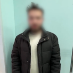 Полицейские из Волгограда поймали в Ярославской области курьера аферистов, похищавших миллионы у пенсионеров