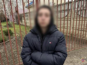Школьник и его подельник задержаны за кражу золотых слитков у пенсионера в Волгограде