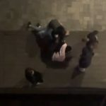 Толпа подростков напала на молодого человека в центре Волгограда