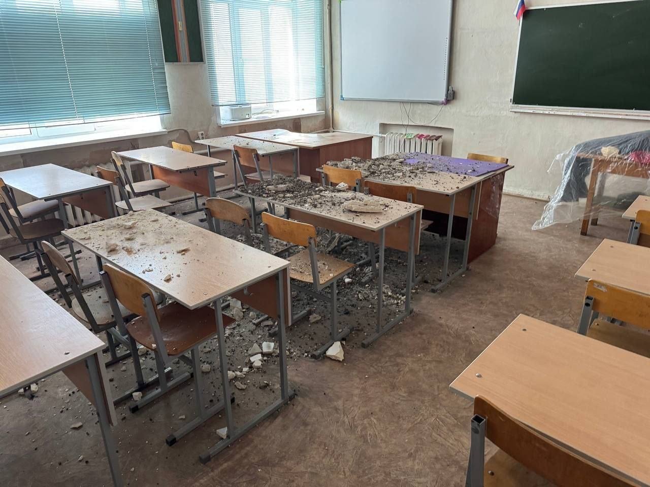 В Волгограде в лицее №11 обрушилась крыша — обошлось без пострадавших