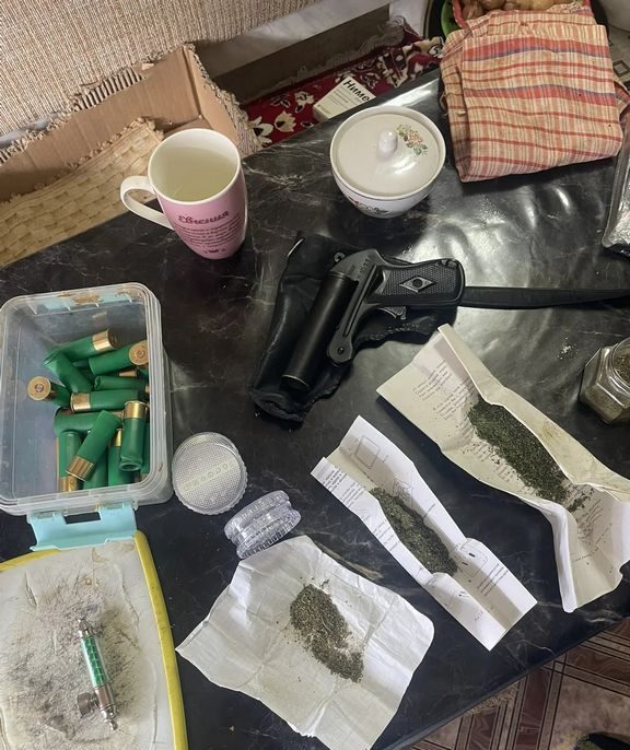 Марихуана, патроны и револьвер: в Волгограде задержали 54-летнего мужчину