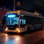 Женщина упала в салоне автобуса на проспекте Металлургов и попала в больницу