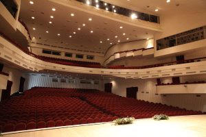 Волгоградцы бойкотируют концерты: залы пустеют перед гастролями звезд