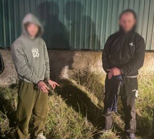 Двое мужчин задержаны за сбыт наркотиков через закладки