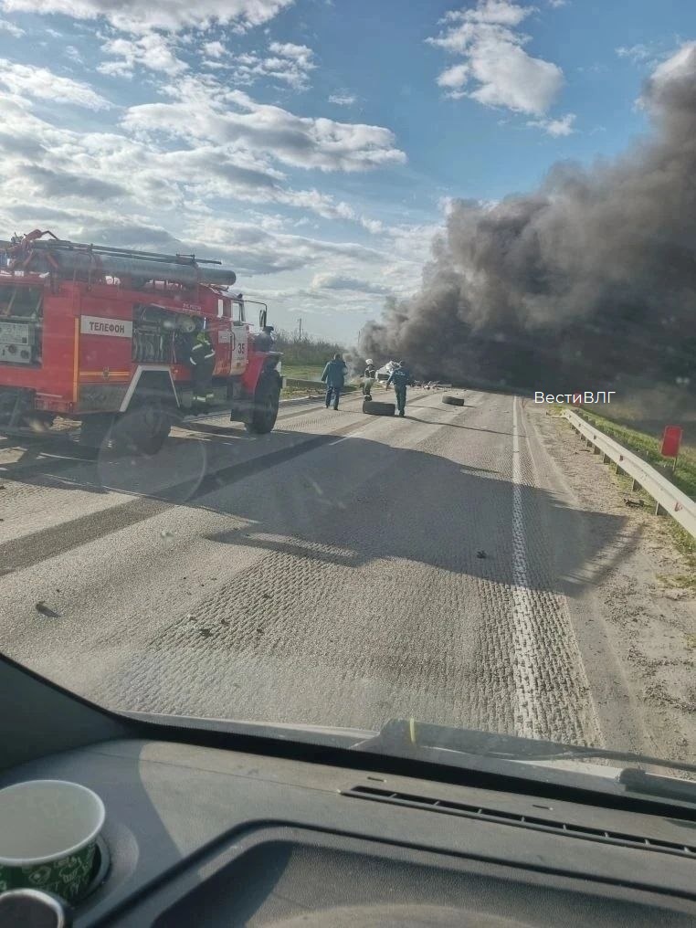 Один человек погиб в массовом ДТП с тремя фурами под Волгоградом