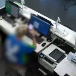 Менеджер салона связи из Волгограда продавал персональные данные