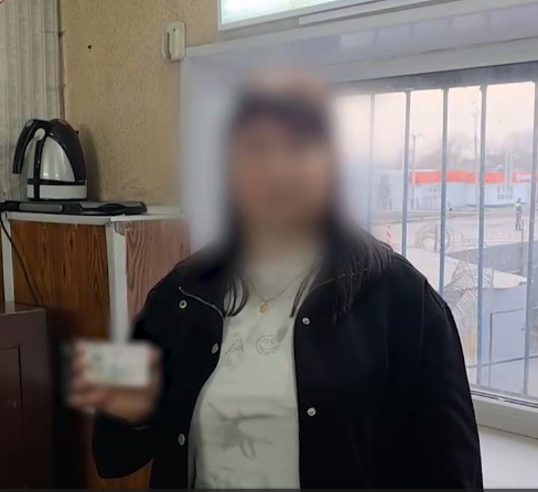 Под Волгоградом задержали женщину с поддельными водительскими правами