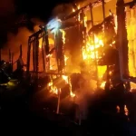 Крупный пожар уничтожил Дом культуры в хуторе Безымянка под Михайловкой