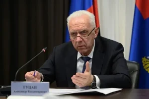 Волгоград: землю под ФОК отдали без торгов — вместо спорта построили алкомаркет