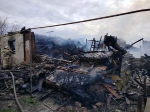 В Иловлинском районе при пожаре погибли супруги, дети спаслись