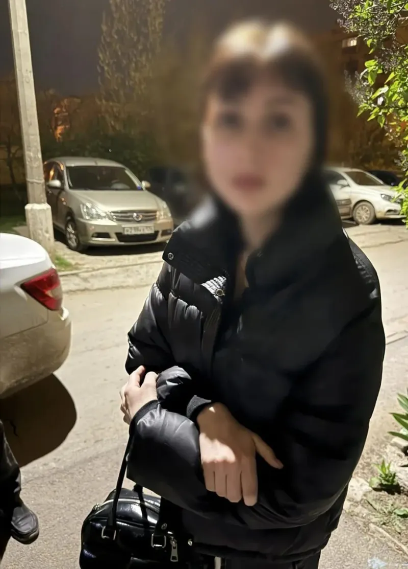 В Волжском арестовали девушку за хищение 1,7 млн у пенсионерки