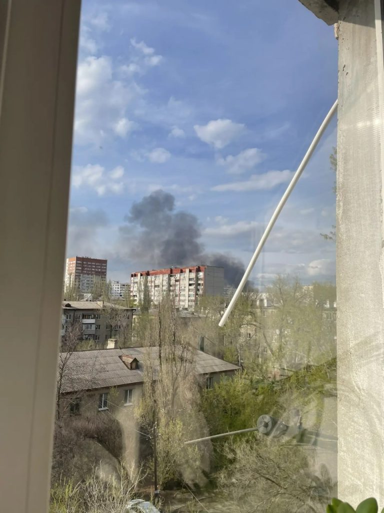 Воздух после пожара в пойме Царицы проверили в Волгограде