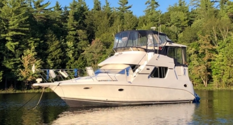 Шторм потопил люксовую яхту экс-депутата Андрея Анненко в Волгограде